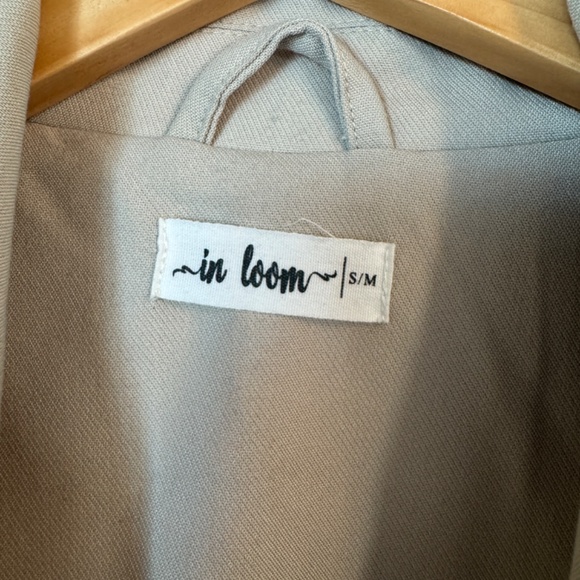 Fall Khaki Trench Coat Small/Medium - Picture 4 of 4